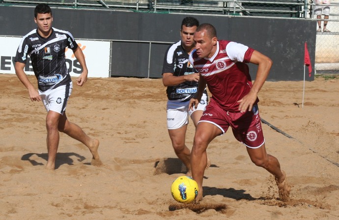 Buru já defendeu a Desportiva no clássico contra o Rio Branco no beach soccer