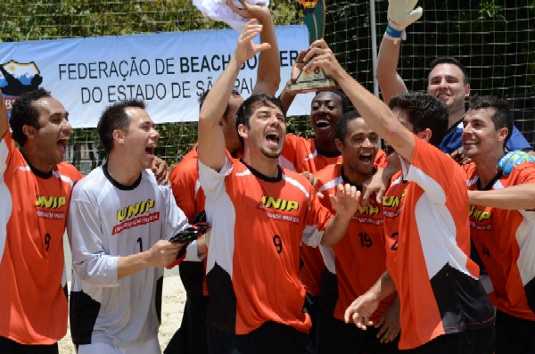 UNIP é a campeã do 1º Festival Universitário de Beach Soccer